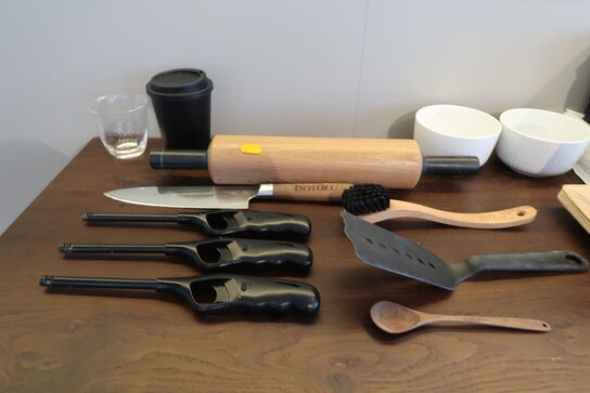 Diverse køkkenredskaber m.m. 