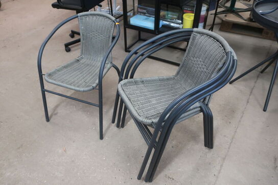 2 stk. cafeborde og 4 stk. stole JYSK 