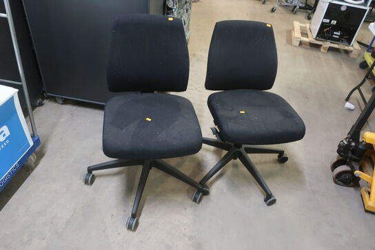 2 stk. kontoerstole INTERSTUHL