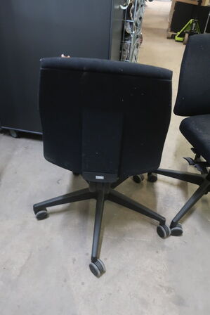 2 stk. kontoerstole INTERSTUHL