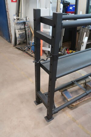 Opbevaringsstativ til træningsudstyr