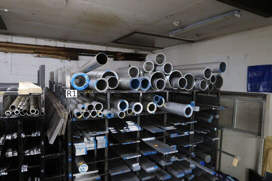 Reolsystem med div. Jern