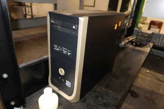 Computerskærm HP 2211x, samt computer, tastatur og mus