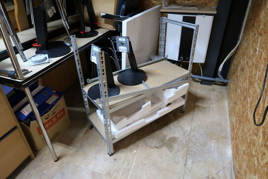 Div. Stole, borde, kunstig juletræ m.m.