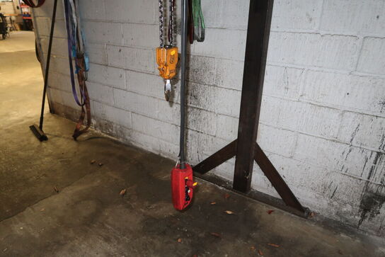 Traverskran med elkædetalje KITO 250 Kg