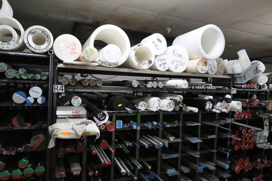 Reolsystem med div. Jern