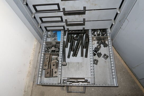 Stålskab med div. Værktøj