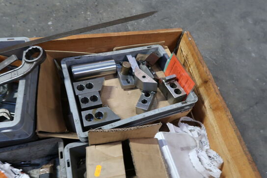 Palle med div. Værktøj