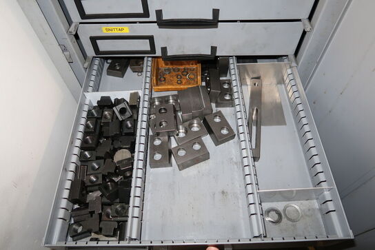 Stålskab med div. Værktøj