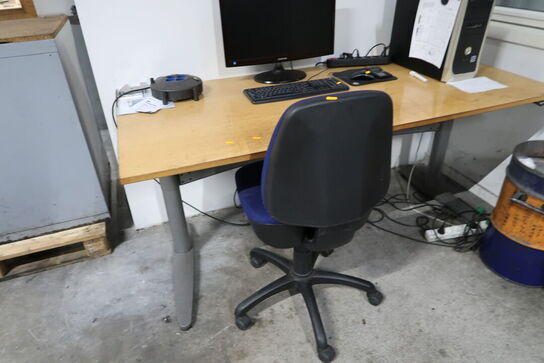 El. hæve/sænke skrivebord samt kontorstol
