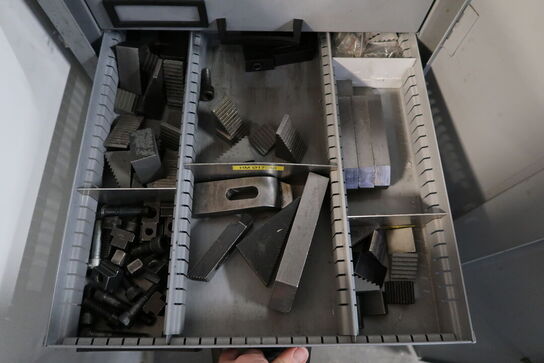 Stålskab med div. Værktøj