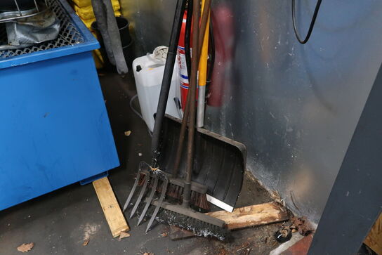 Div. Haveredskaber m.m.