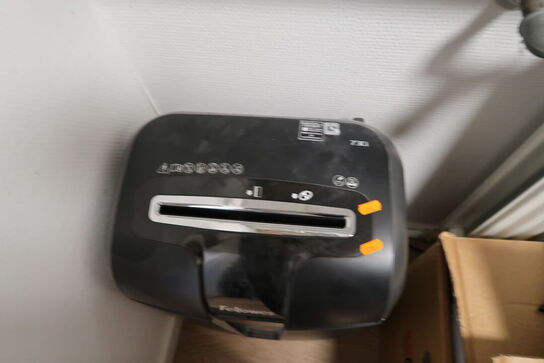 Makulator FELLOWES 73Ci