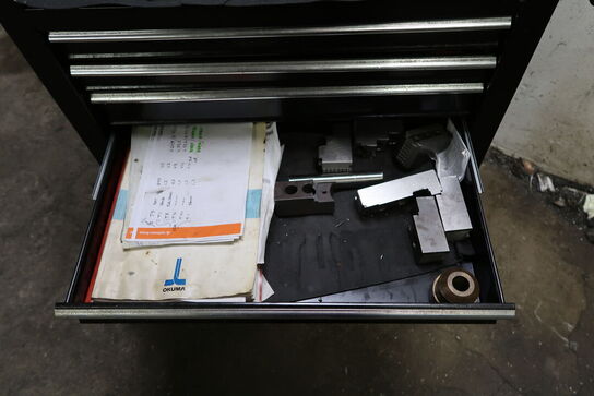 Værktøjsvogn med div. Værktøj m.m.