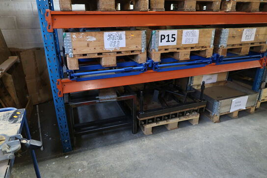 2 fag pallereoler uden indhold