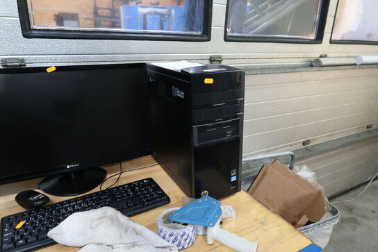 Computerskærm NEOVO samt computer HP Envy h8 PC Series