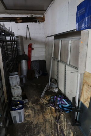 Div. Dunke, spande, jern m.m.