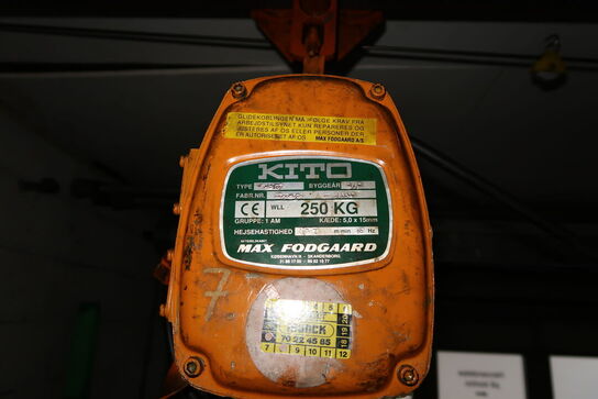 Traverskran med elkædetalje KITO 250 Kg