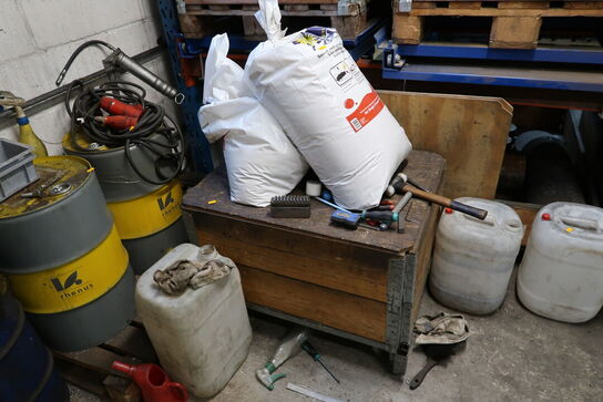 Kraftforlængerledninger, tønder, pumpe m.m.