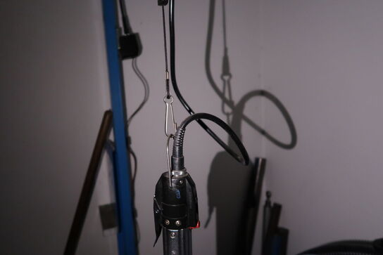 Stativ med specialværktøj