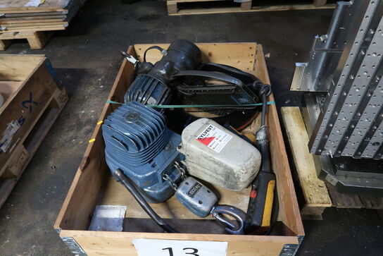 Palle med elkædetaljer