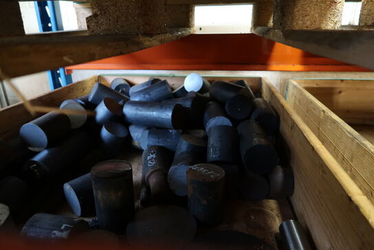 Paller med div. jern