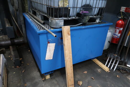 Spildekar samt palletank