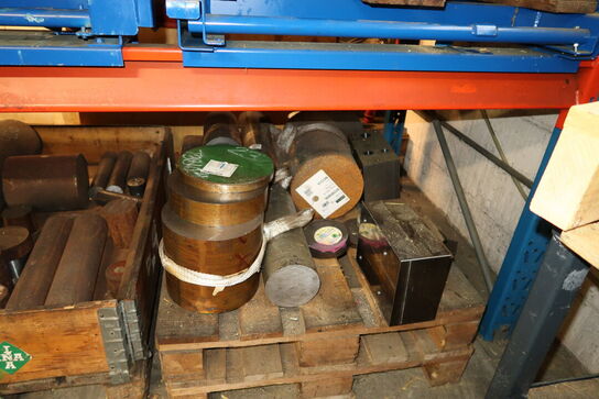 Paller med div. jern