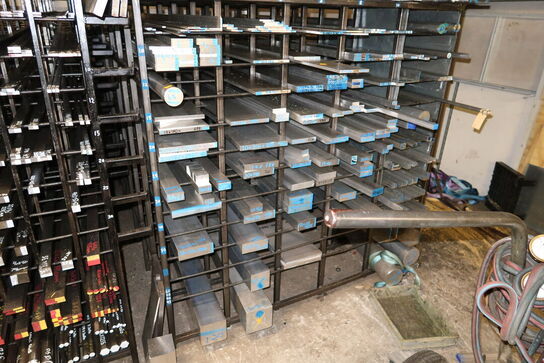 Reolsystem med div. Jern