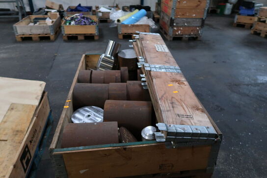 Paller med div. Jern