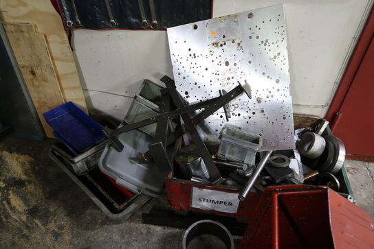 Div. Dunke, spande, jern m.m.