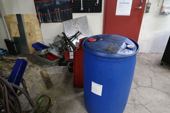 Div. Dunke, spande, jern m.m.