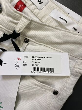 75 stk. Mærketøj Vejl. udsalgspris ca. 82.000 kr.