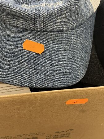 1 ks.  Kasketter SARTH