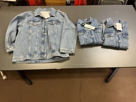 75 stk. Mærketøj Vejl. udsalgspris ca. 82.000 kr.