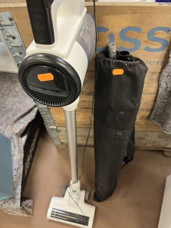 Ledningsfri støvsuger + 2 Stativer POINT POPENCIL