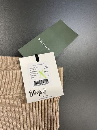 75 stk. Mærketøj Vejl. udsalgspris ca. 82.000 kr.