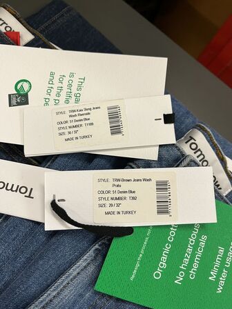 75 stk. Mærketøj Vejl. udsalgspris ca. 82.000 kr.