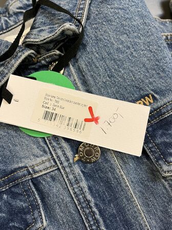 75 stk. Mærketøj Vejl. udsalgspris ca. 82.000 kr.