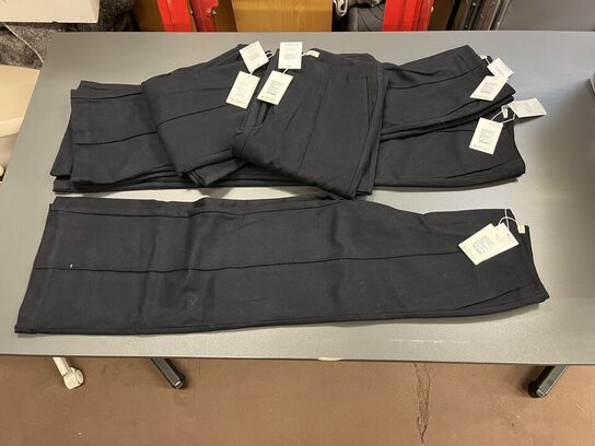 75 stk. Mærketøj Vejl. udsalgspris ca. 82.000 kr.