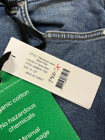 75 stk. Mærketøj Vejl. udsalgspris ca. 82.000 kr.