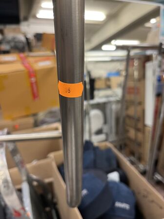 Væg Tøjbøjle  3,6 Meter + metal bøjler