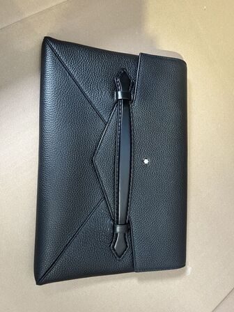 Clutch dokumenttaske MONTBLANC Grain black MB220215