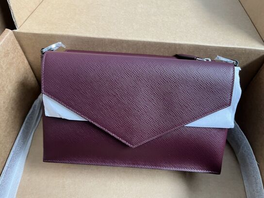 Taske MONTBLANC Sartorial Trio Messenger Cassis MB199364