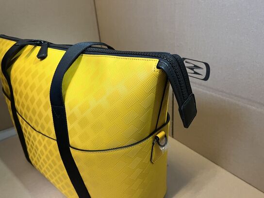 Dufflebag MONTBLANC Extreme 3.0 medium MLOCK 4810 Warm yellow