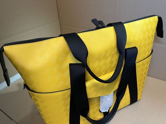 Dufflebag MONTBLANC Extreme 3.0 medium MLOCK 4810 Warm yellow