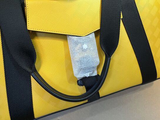 Dufflebag MONTBLANC Extreme 3.0 medium MLOCK 4810 Warm yellow