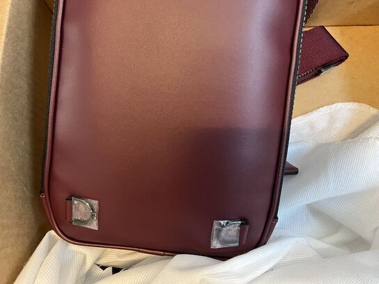 Sling taske MONTBLANC Extreme 3.0 cassis MB199409