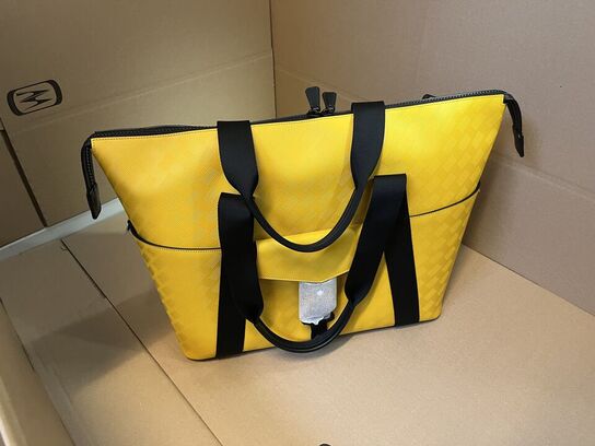 Dufflebag MONTBLANC Extreme 3.0 medium MLOCK 4810 Warm yellow