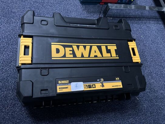 DEWALT Bore-/Skruemaskine DCD800NT